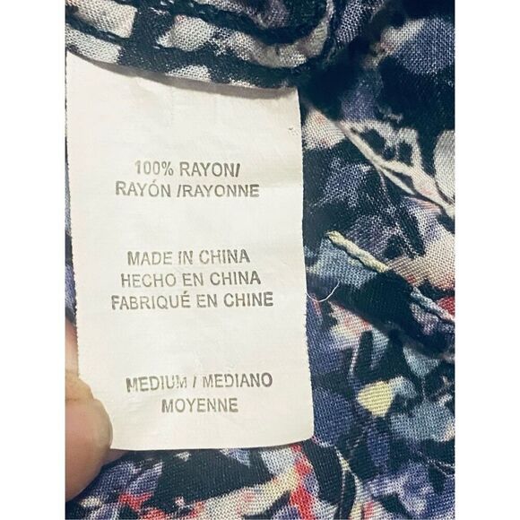 Rails Women’s Cap Sleeve Button Front Blouse Medium Purple Abstract Floral Print - Picture 4 of 4